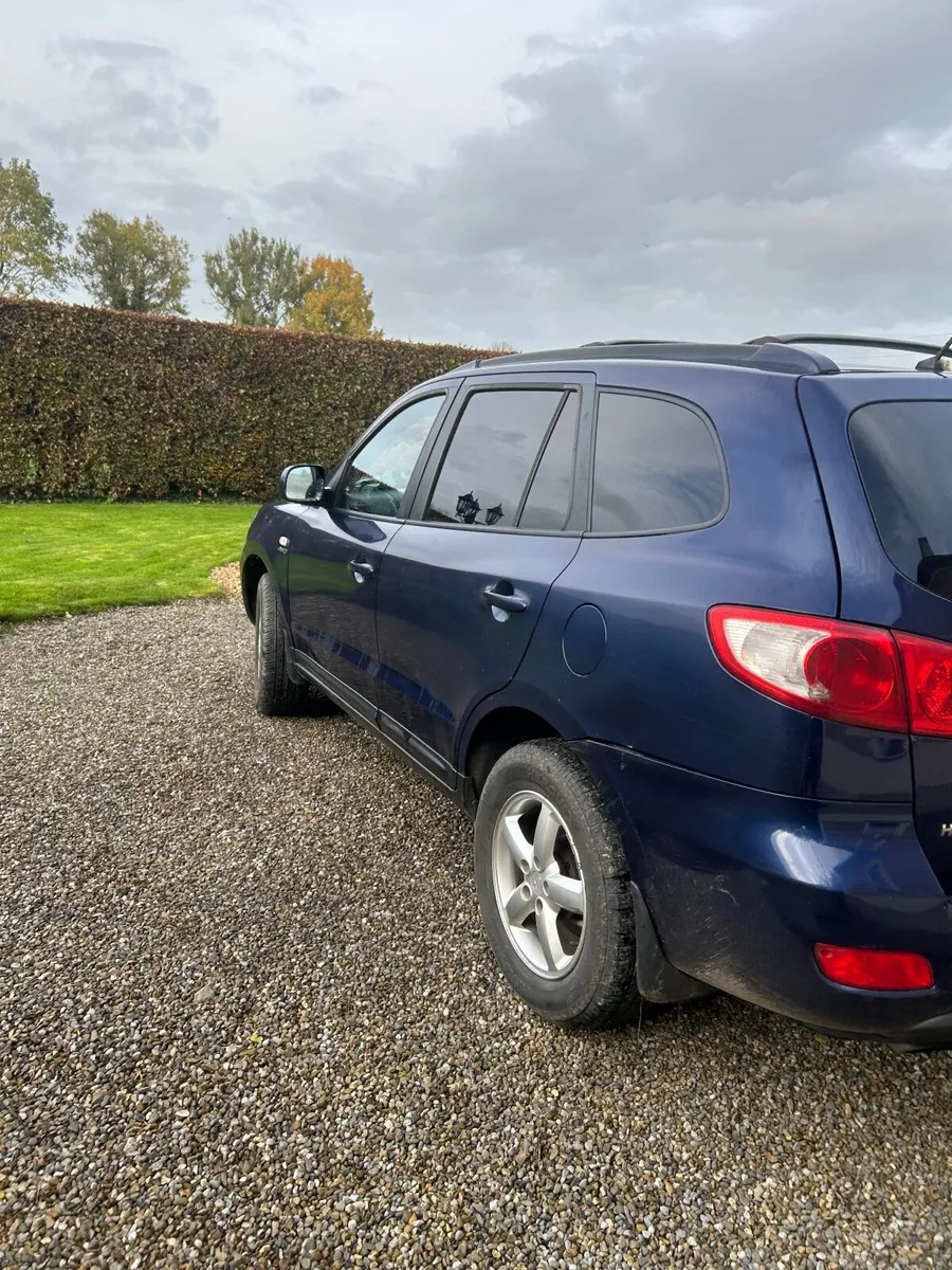 Hyundai Santa Fe 2008 - Image 4