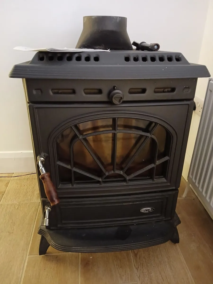 Stanley Erin  Stove with Boiler - Image 1