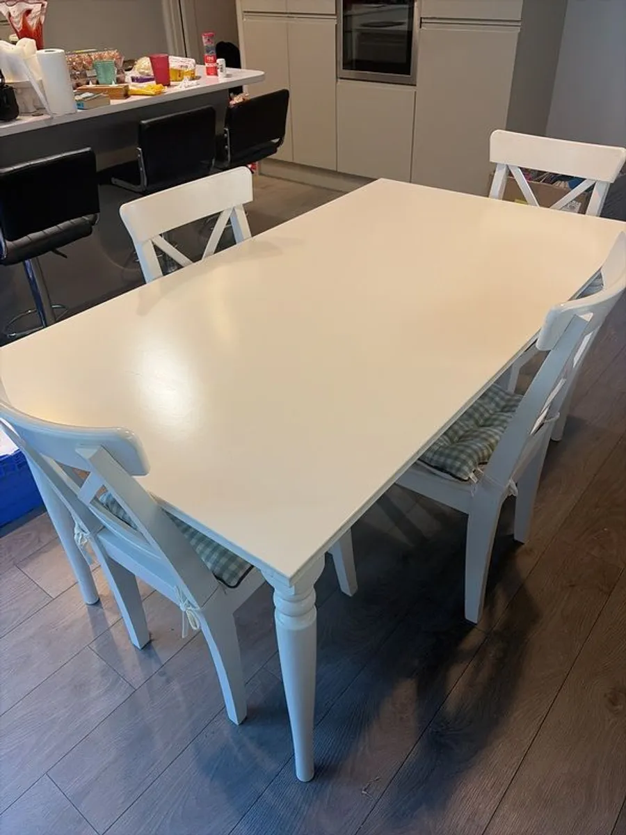 Kitchen Dining Table and 4 Chairs - Extendable Table - Image 1