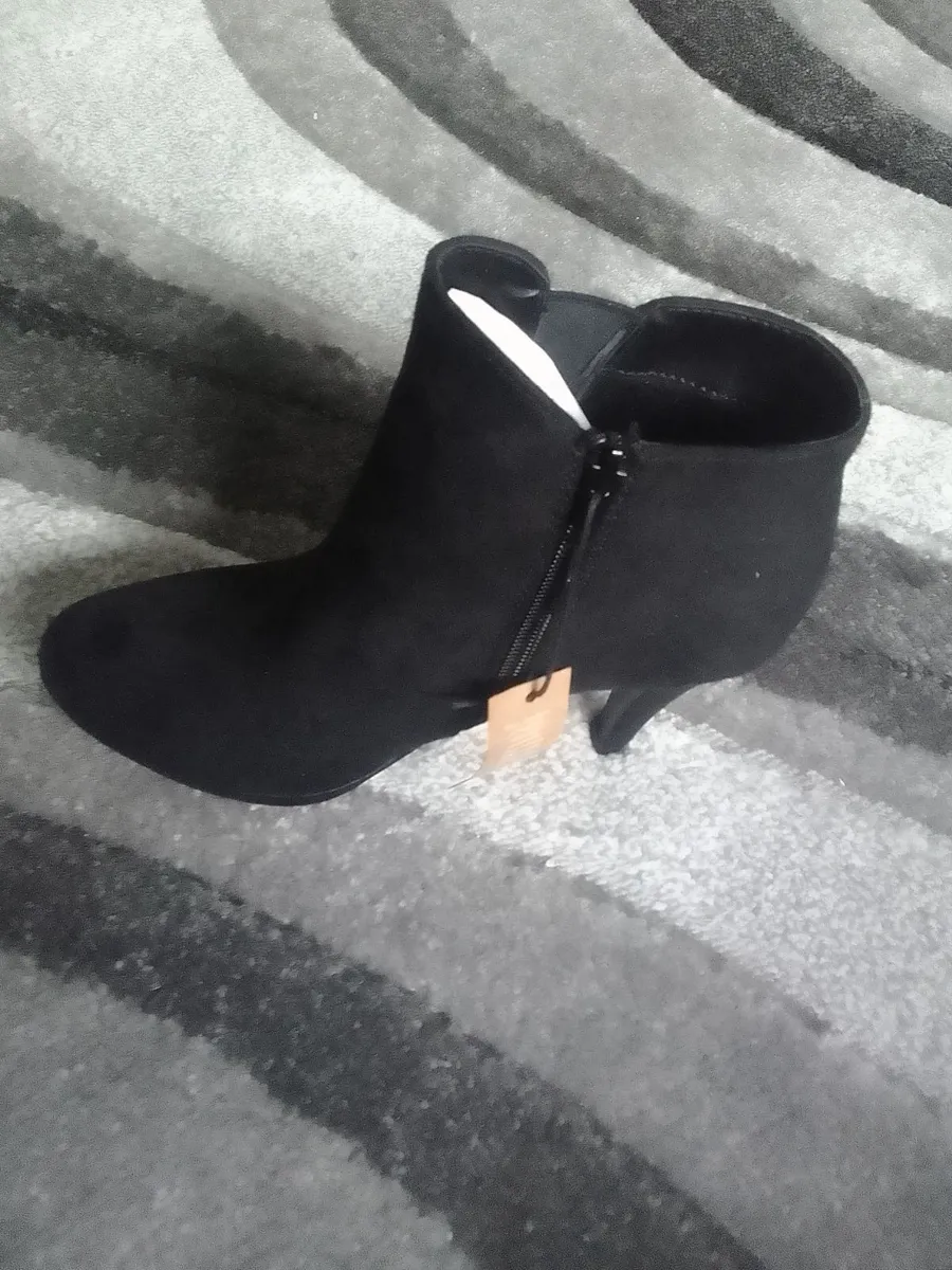 Ankle boots - Image 2
