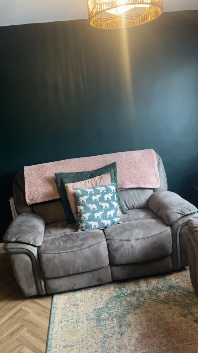 3 & 2 recliner sofas - Image 2