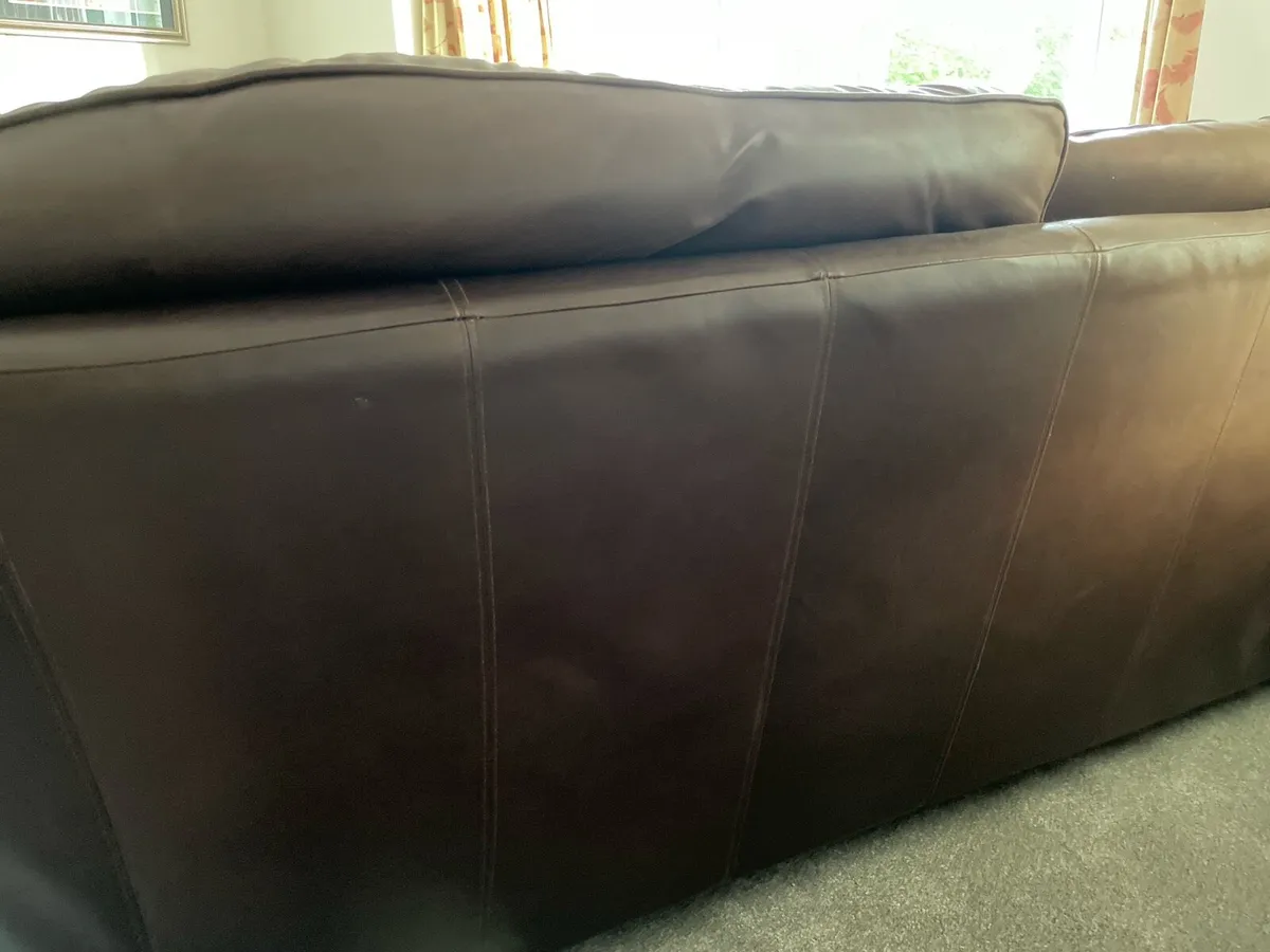 Suite of furniture - Image 3