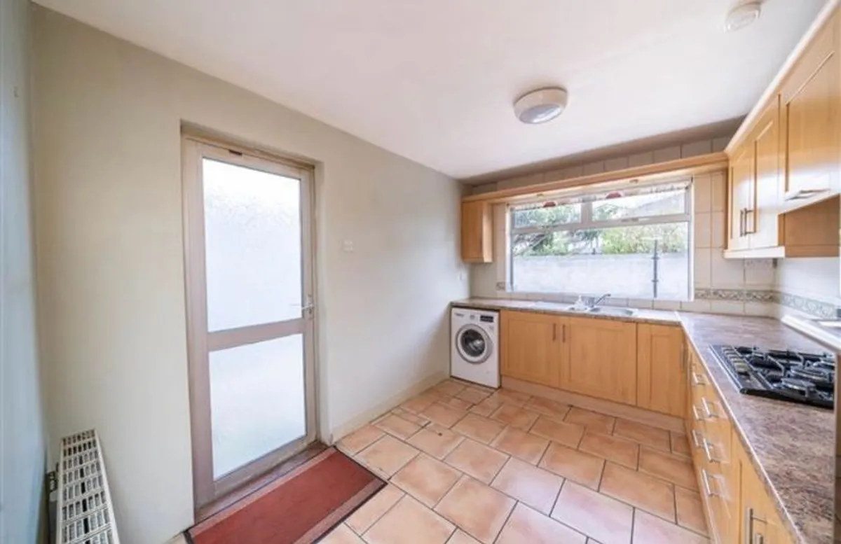 Kitchen - Image 3