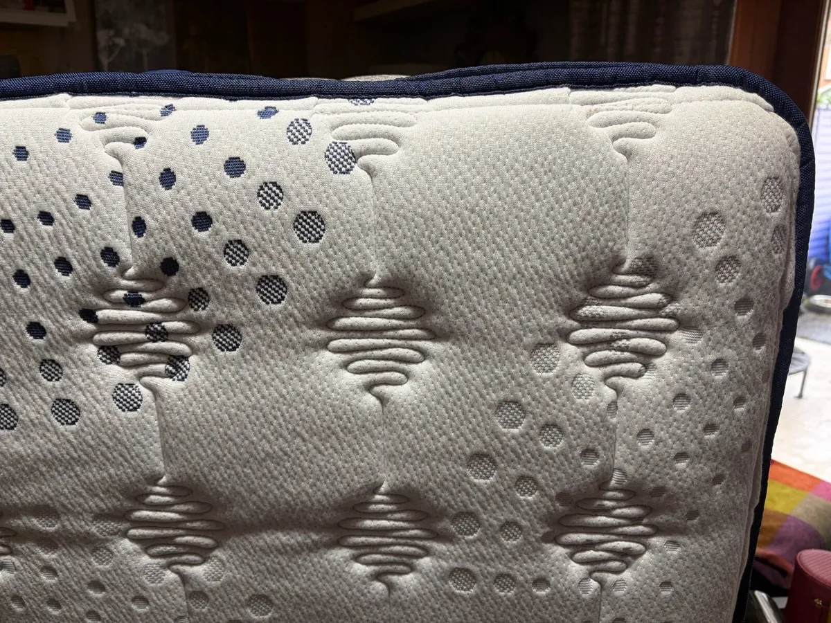 Double mattress by Briody Harvey Norman - Image 4