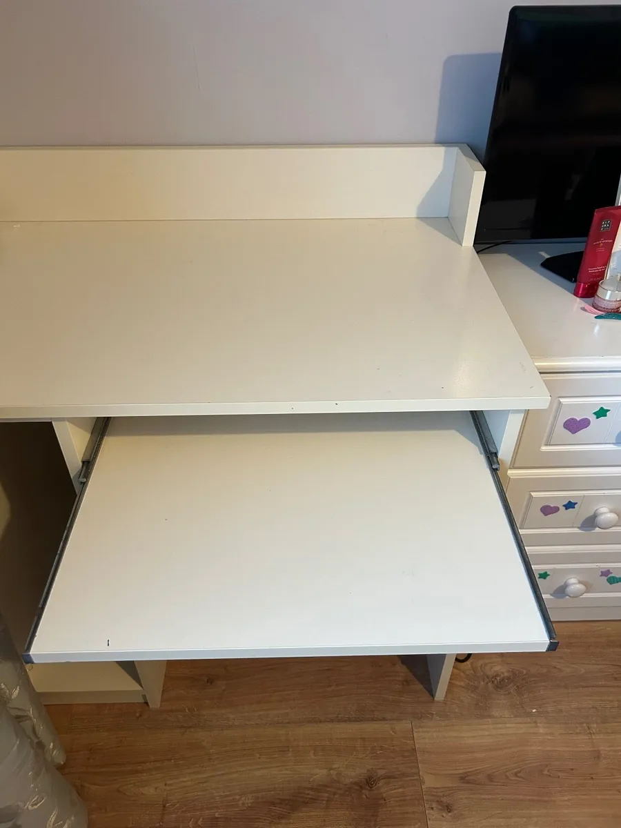 Computer desk with bedside table - Image 3