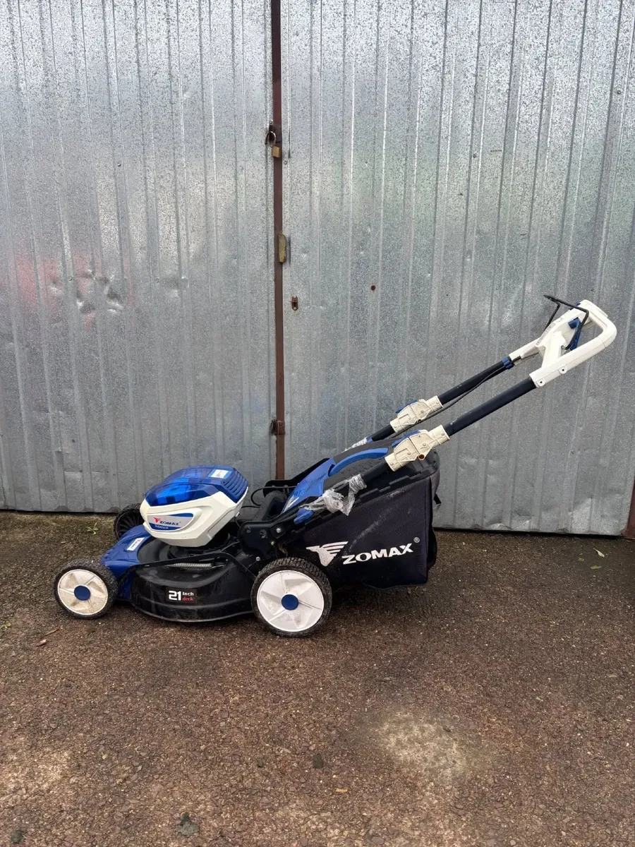 ZOMAX BATTERY LAWNMOWER FOR PARTS OR REPAIR - Image 3