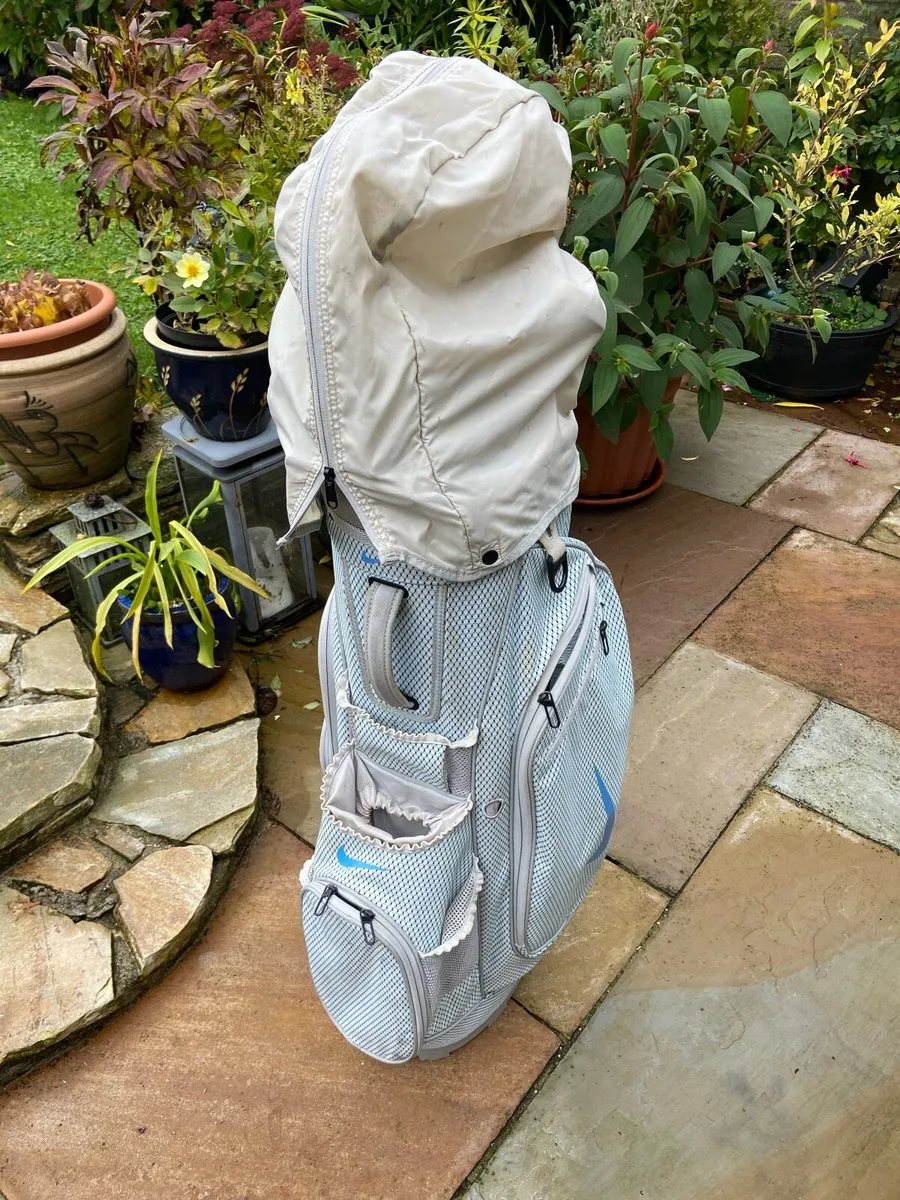 Lady’s. Golf. Clubs. &. Bag - Image 3