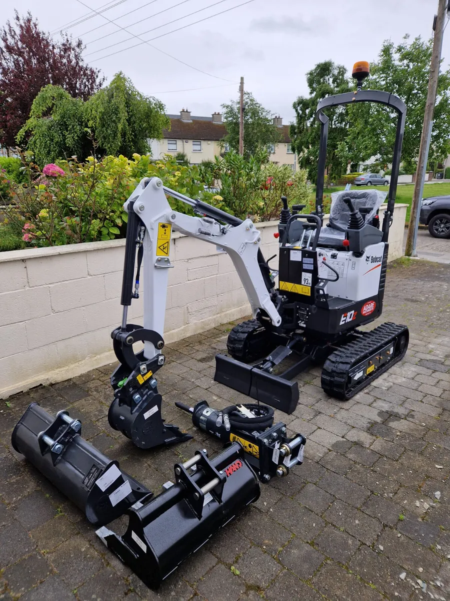 NEW Bobcat E10z Mini Digger | From € 84 p/ week - Image 1