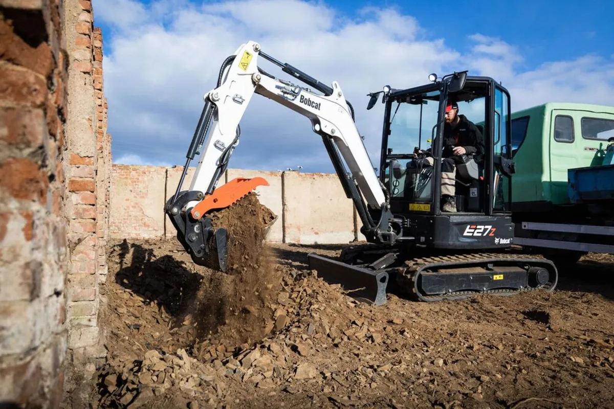 Bobcat E27z Mini Digger | 3 years 0% Finance - Image 4