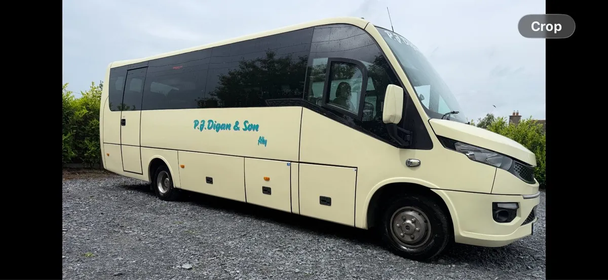 2022 Turas  700 30 seater low klms - Image 3