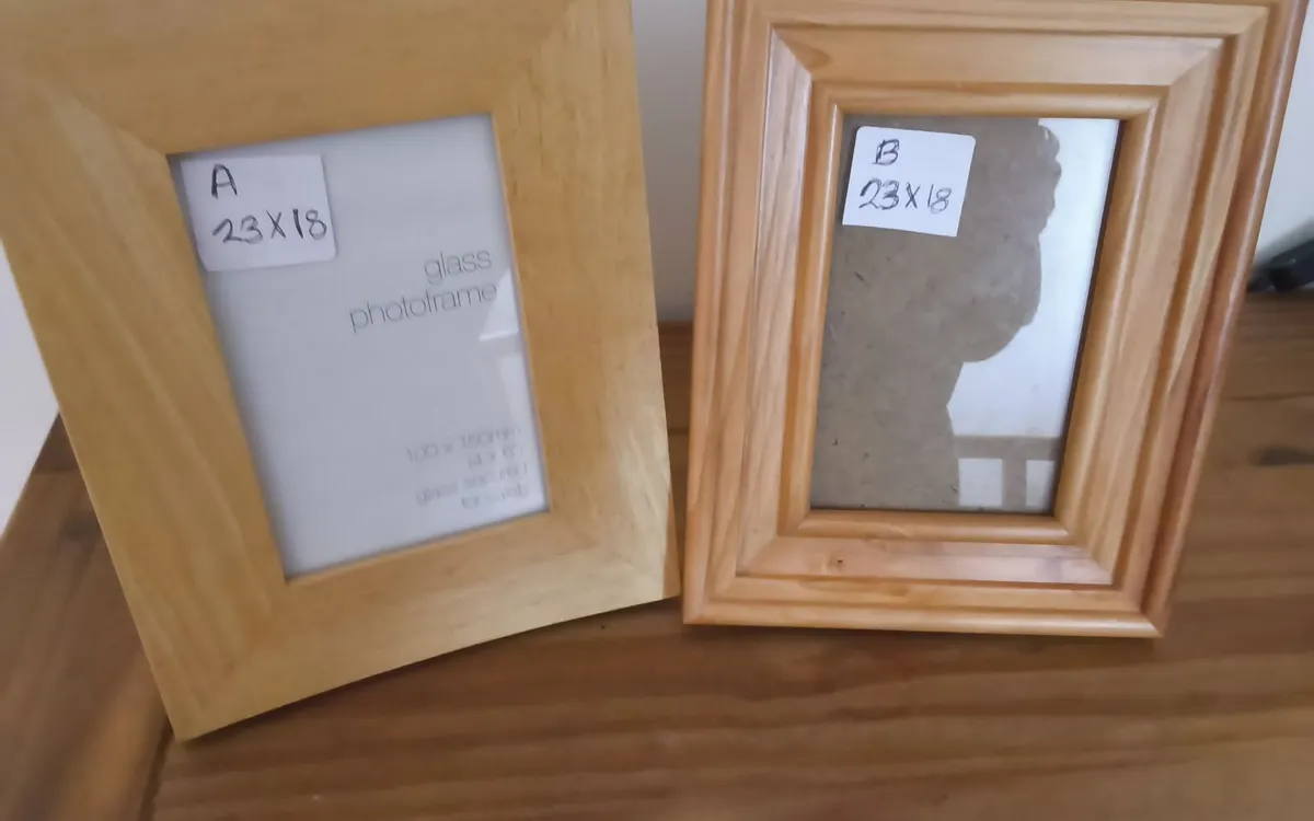 2 brand new small photo frames. - Image 3
