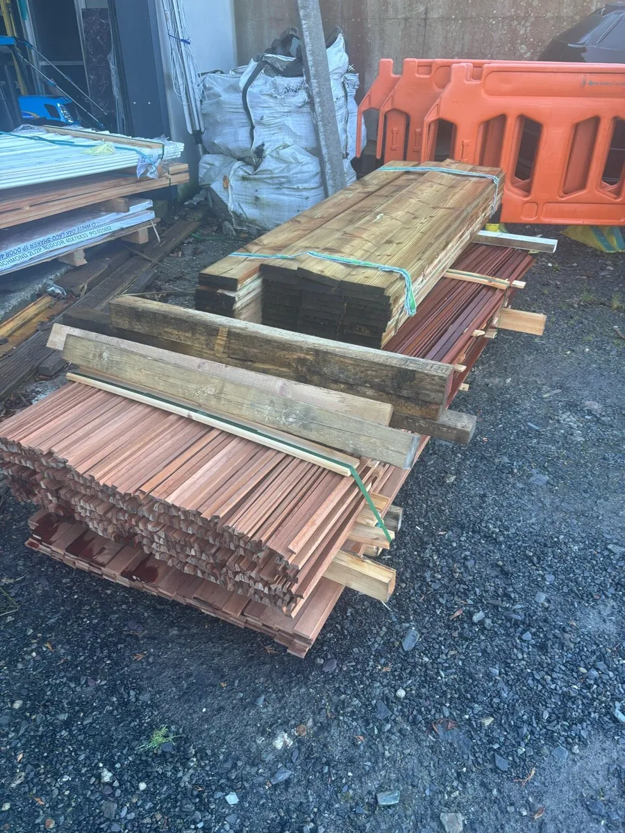 Very large quantity of new timber/door framing etc - Image 3