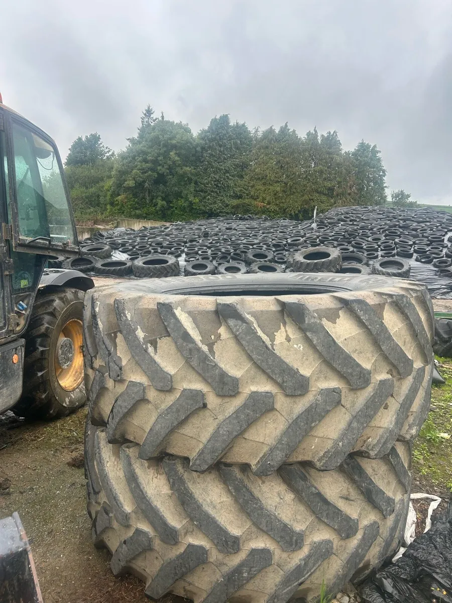 650/65 R38 - Image 1