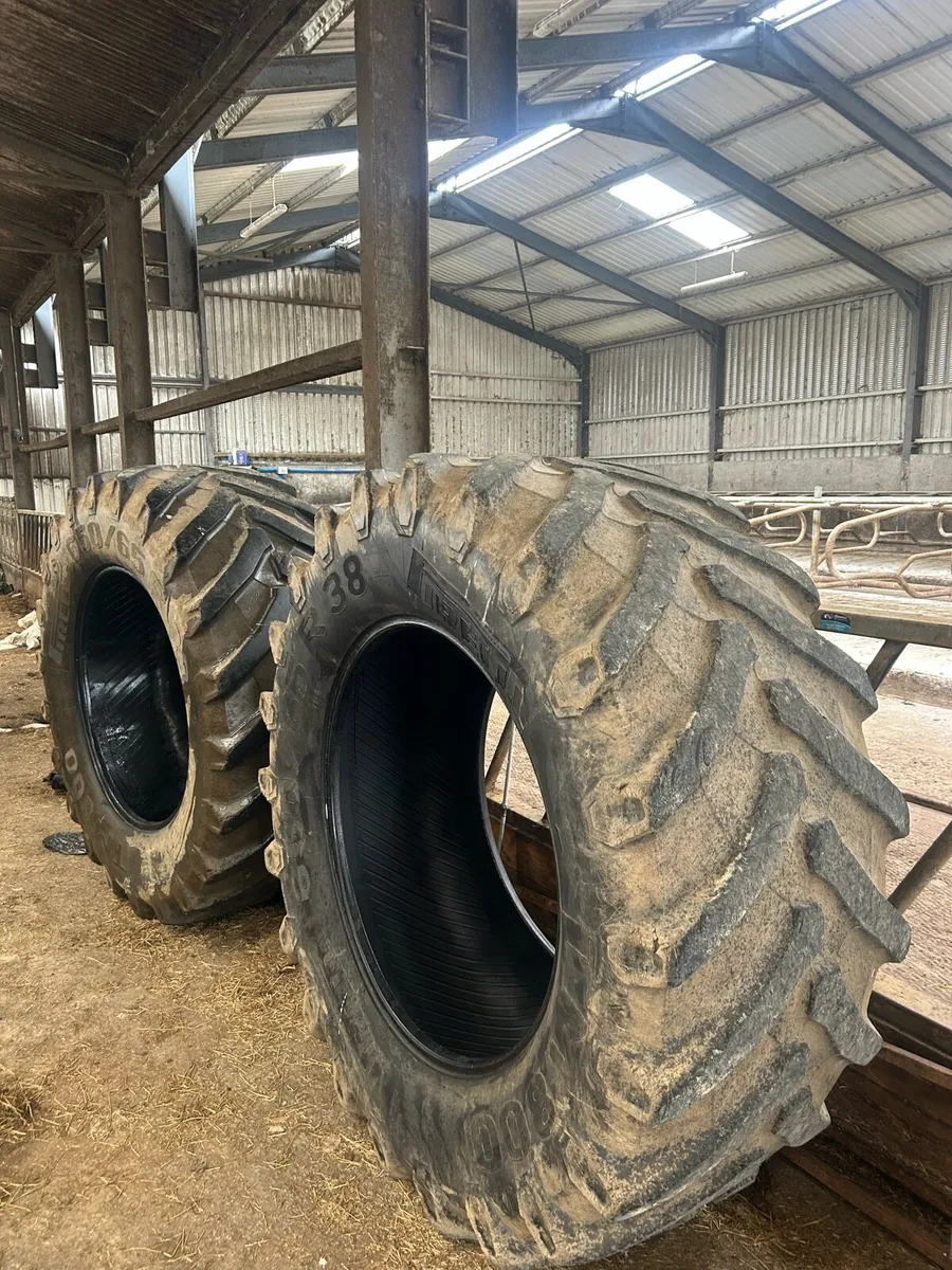 650/65 R38 - Image 2
