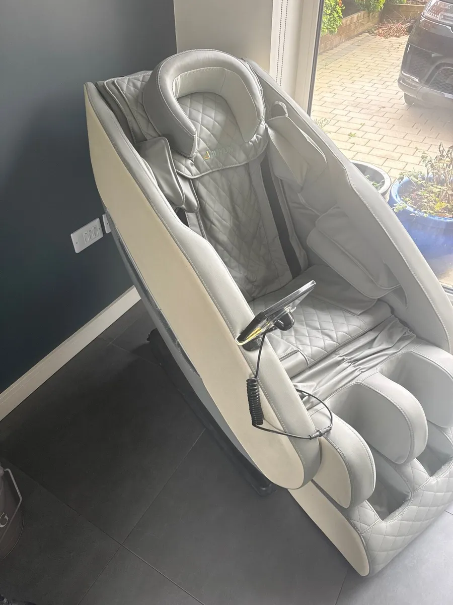 Massage chair - Image 2