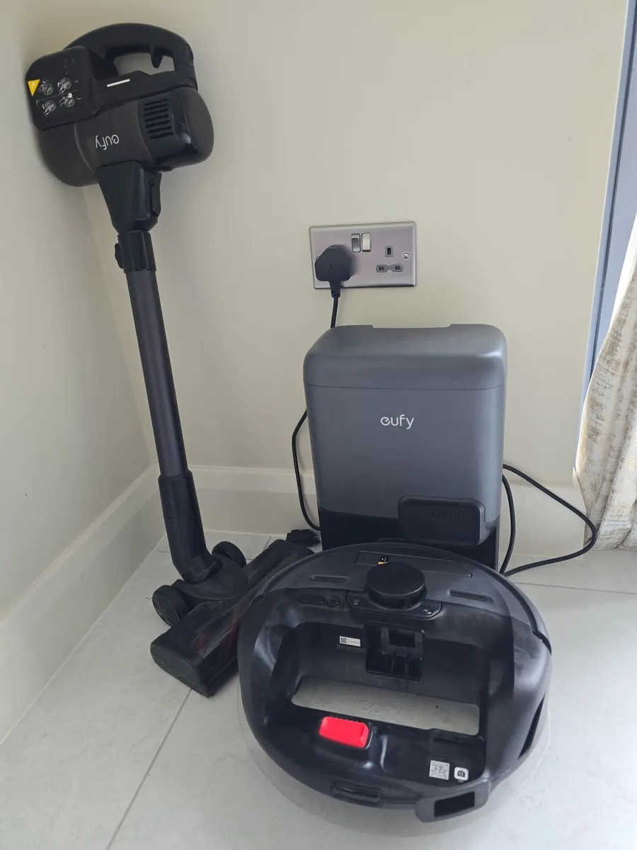 Eufy robot vacuum and cordless stick vacuum - Image 2