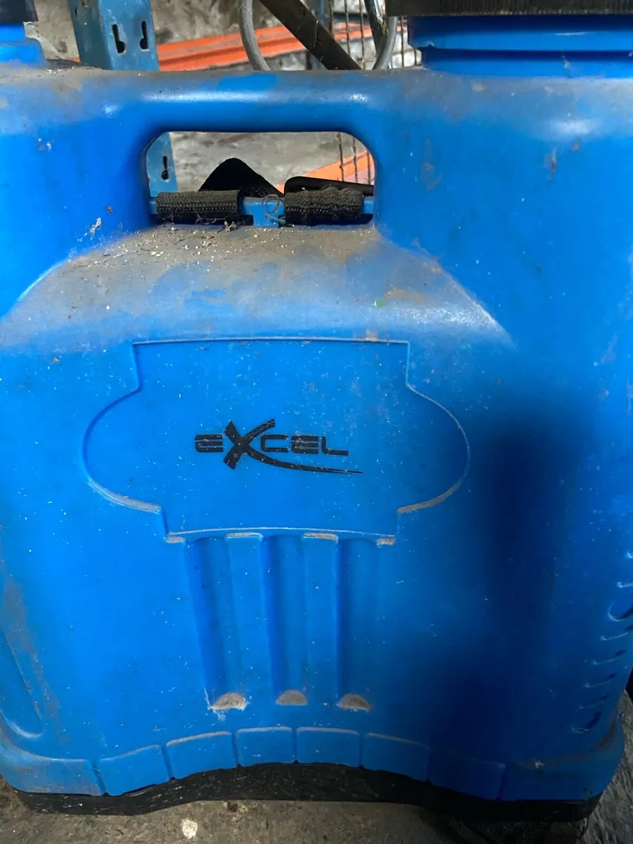 Weed sprayer - Image 3