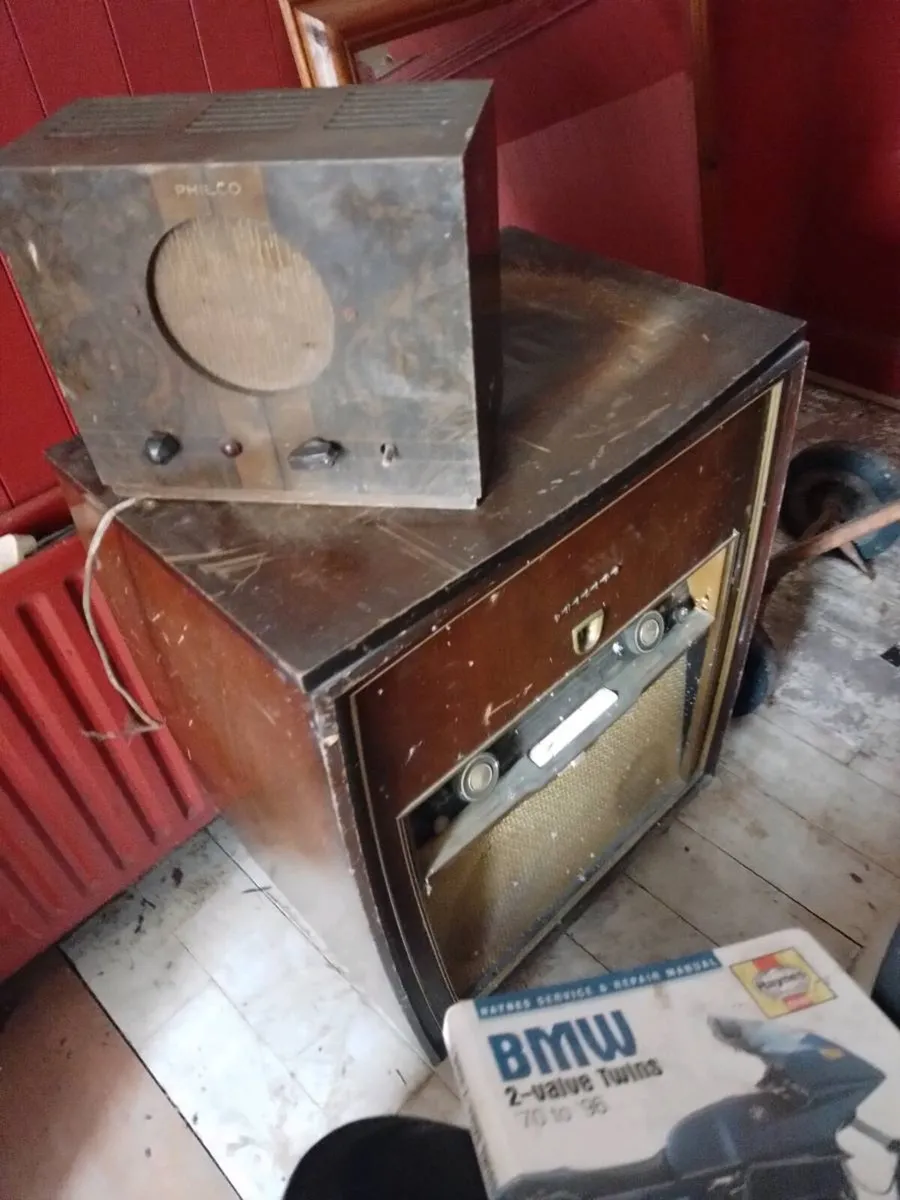 Vintage radios - Image 2