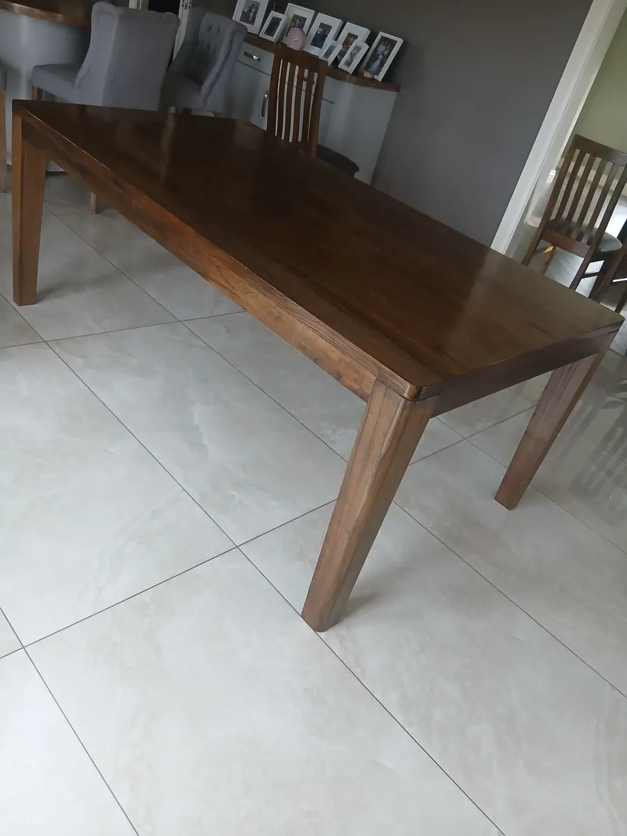 Dining table and chairs - Image 2