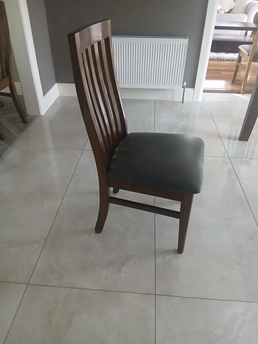 Dining table and chairs - Image 4