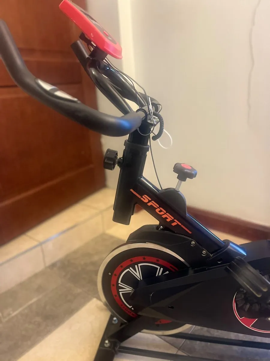 Exercise bike - Image 2