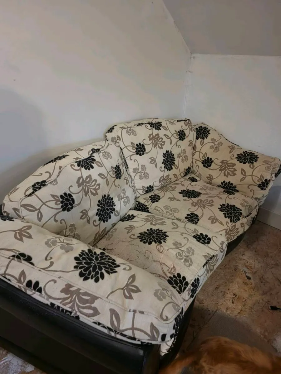 Sofa - Image 3