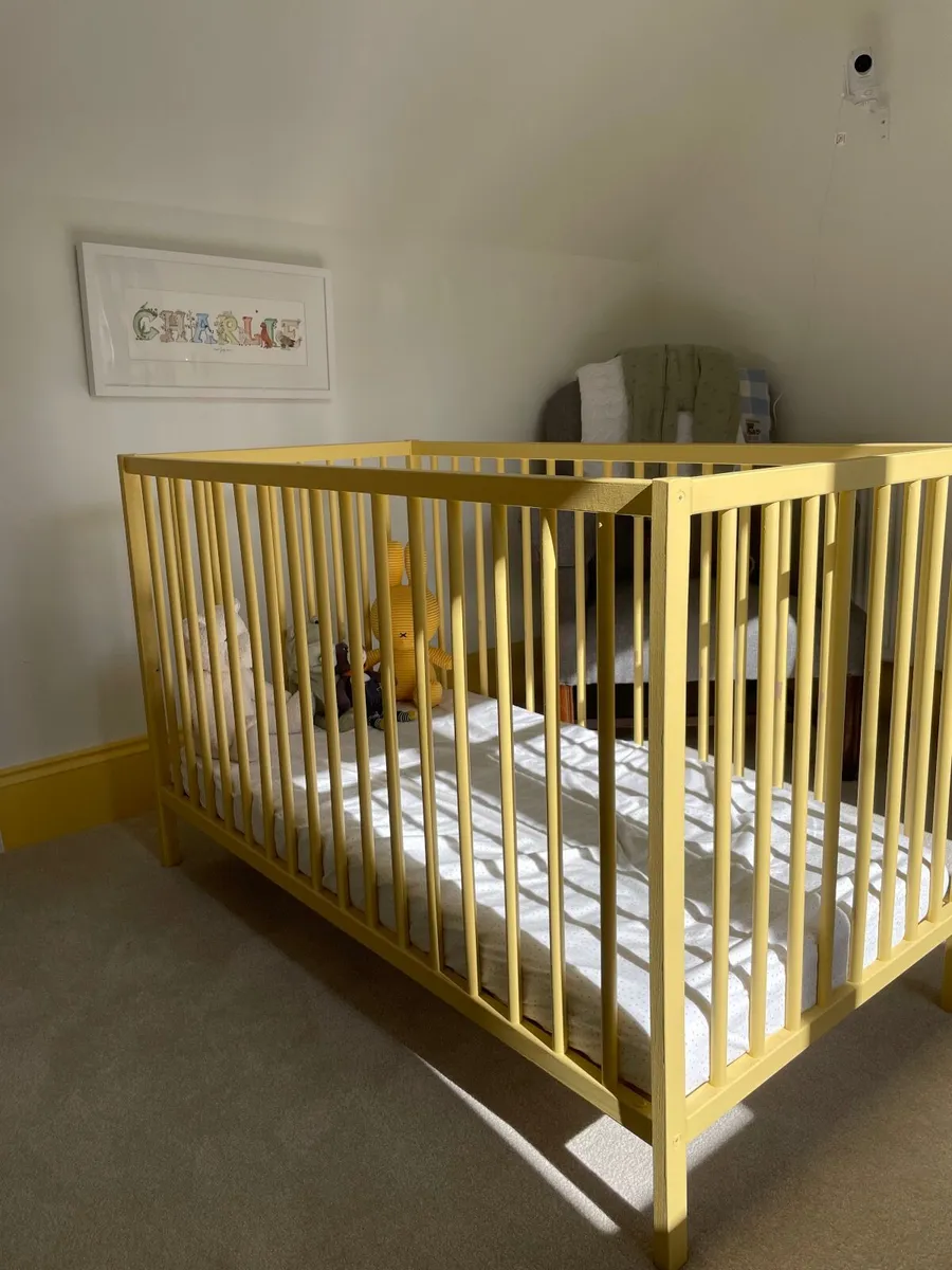 Cot / Crib - Image 1