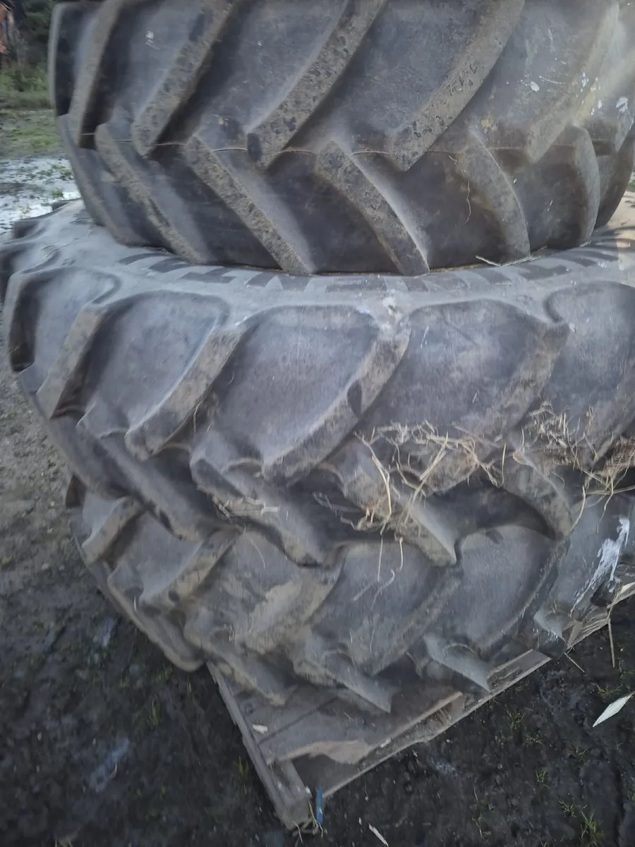 **John Deere Tractor Wheels & Tyres – Front & Rear - Image 2