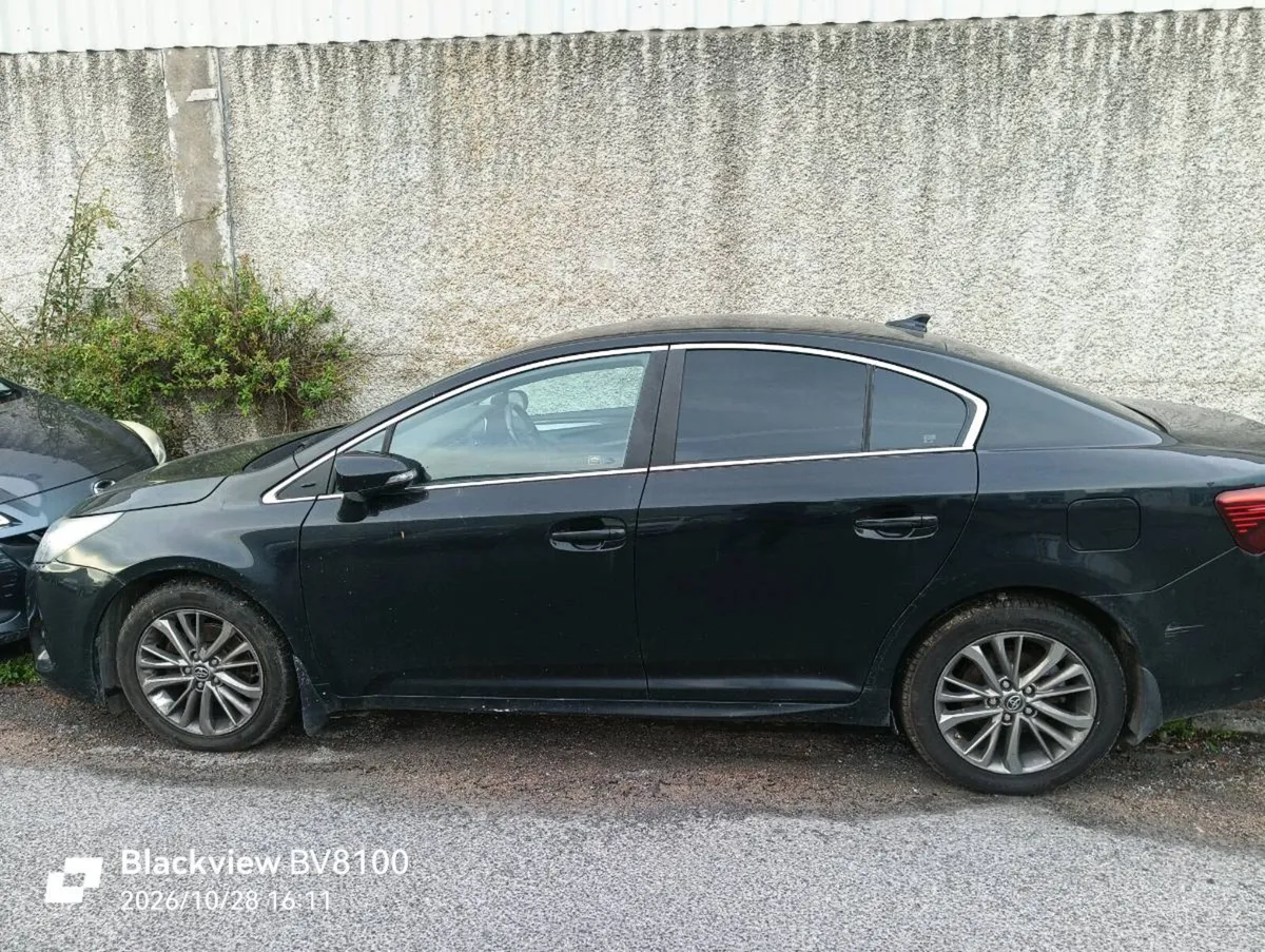 Toyota Avensis 2016 1.6 diesel - Image 2