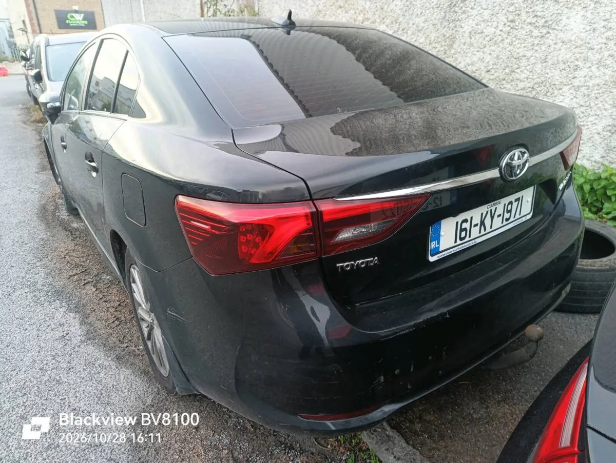 Toyota Avensis 2016 1.6 diesel - Image 3