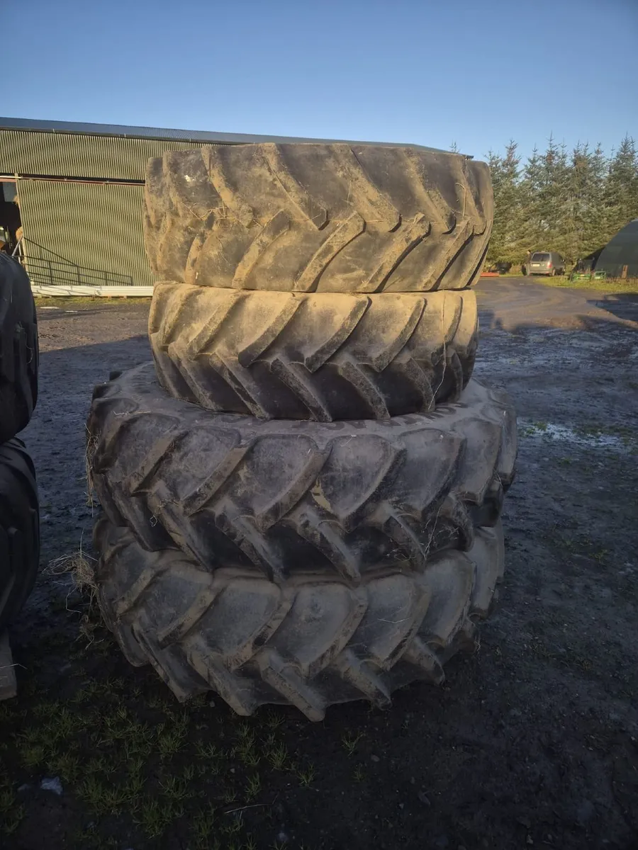**John Deere Tractor Wheels & Tyres – Front & Rear - Image 1