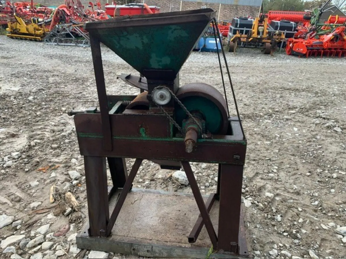 FRASER 9" ROLLER MILL - Image 4