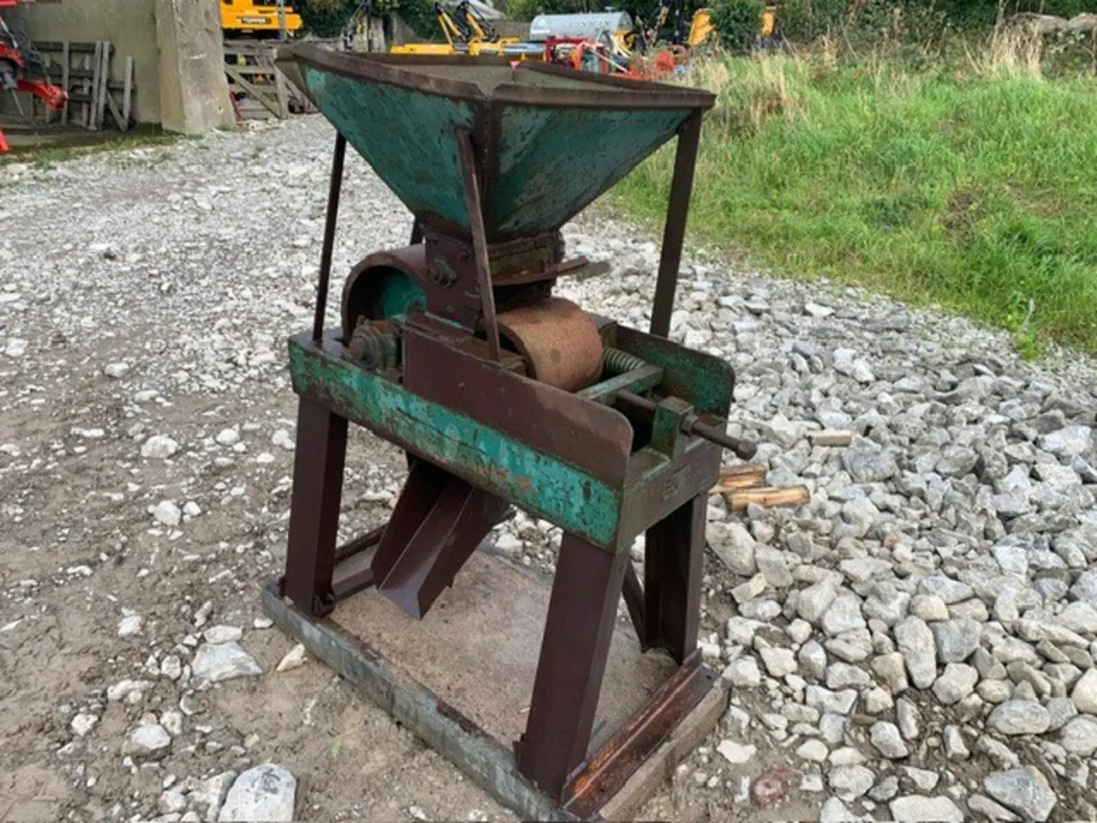 FRASER 9" ROLLER MILL - Image 2