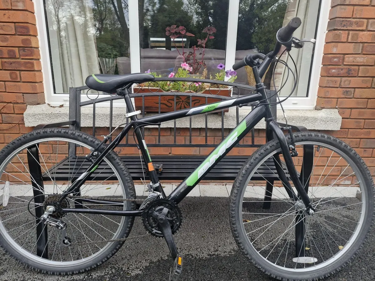 Mountain bike in very good condition - Image 1