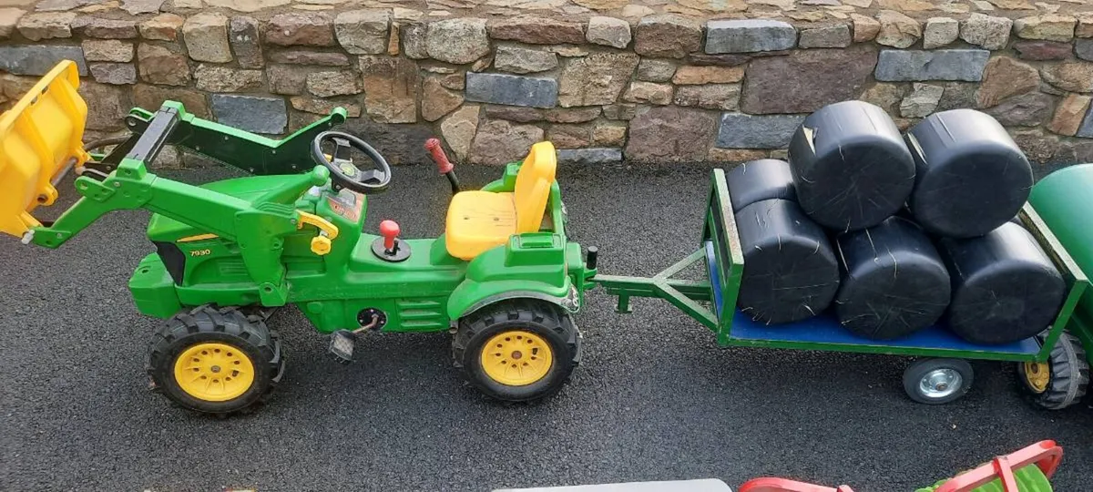 Kids tractor with machinery bundle - Image 3