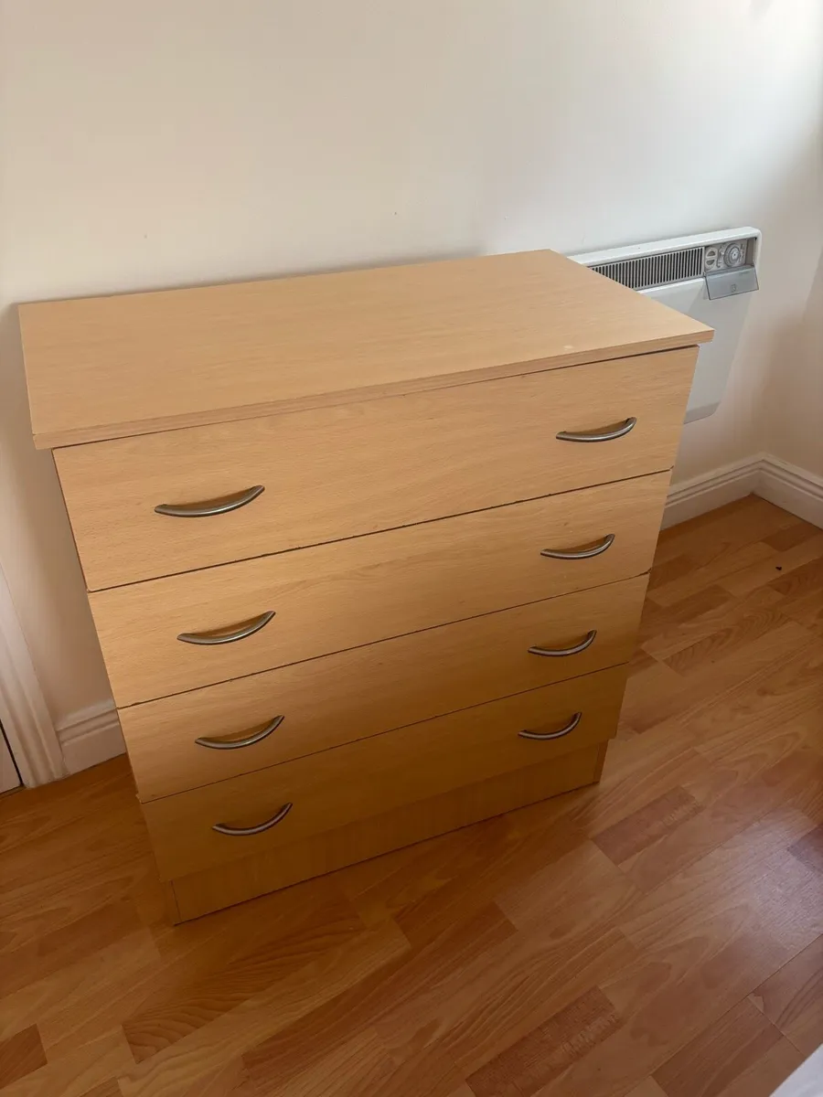Bedroom set - Image 1