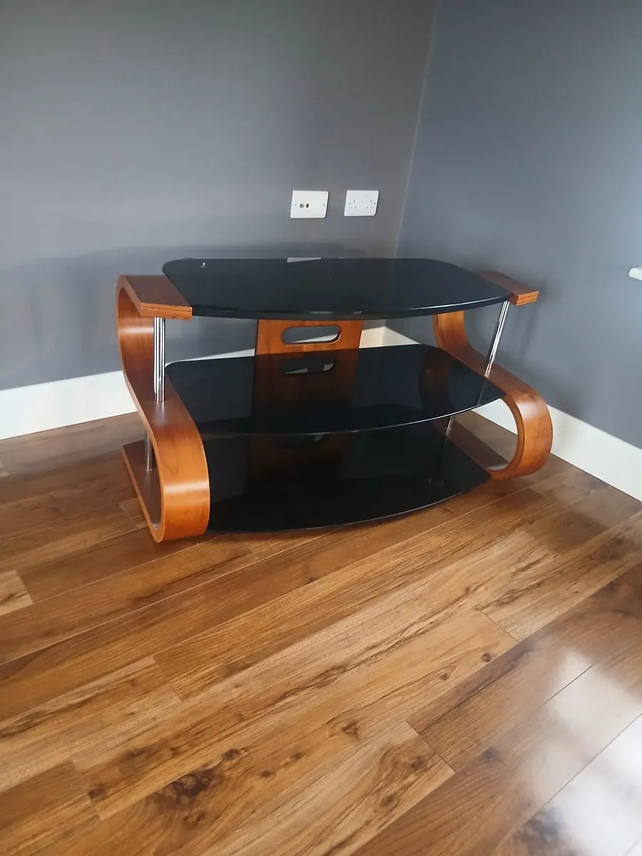 TV stand - Image 3