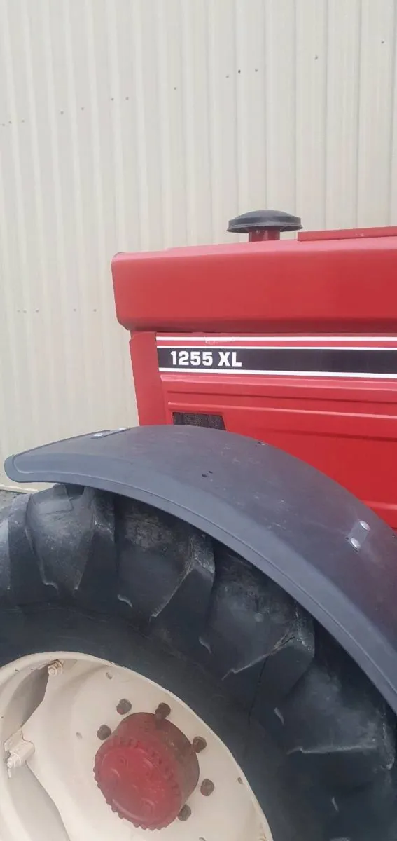 International 1255 xl - Image 3