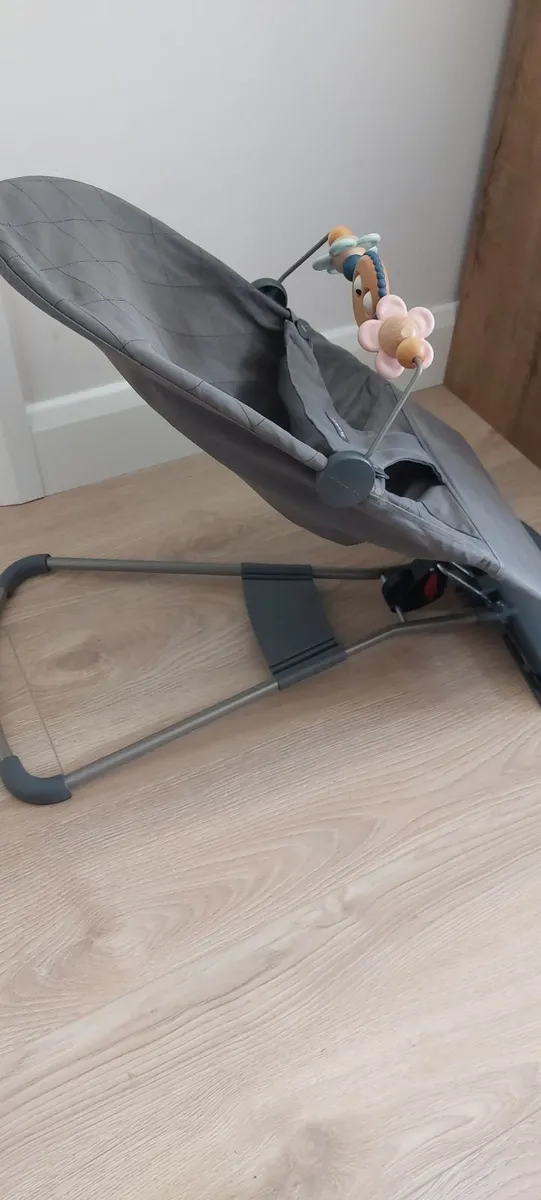 Baby Bjorn Bouncer - Image 2