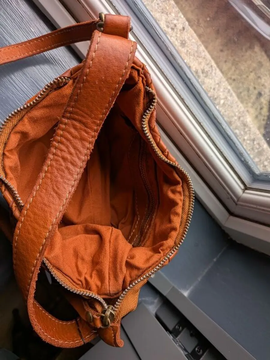 Antonella Ferrante crossbody/shoulder bag - Image 3