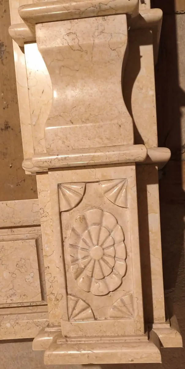 Marble fireplace with matching marble mirror - Image 3