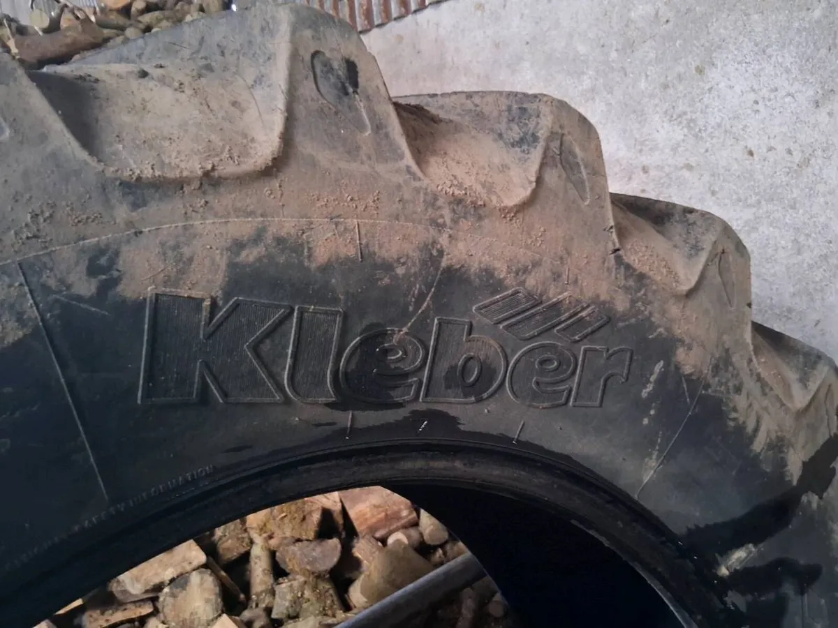 Wheel and tyres - Image 2