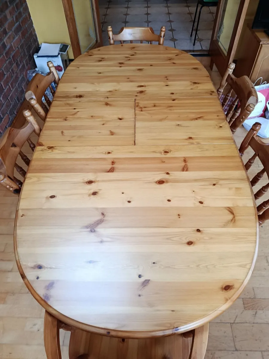 Pine kitchen table and chairs (6) - Image 2