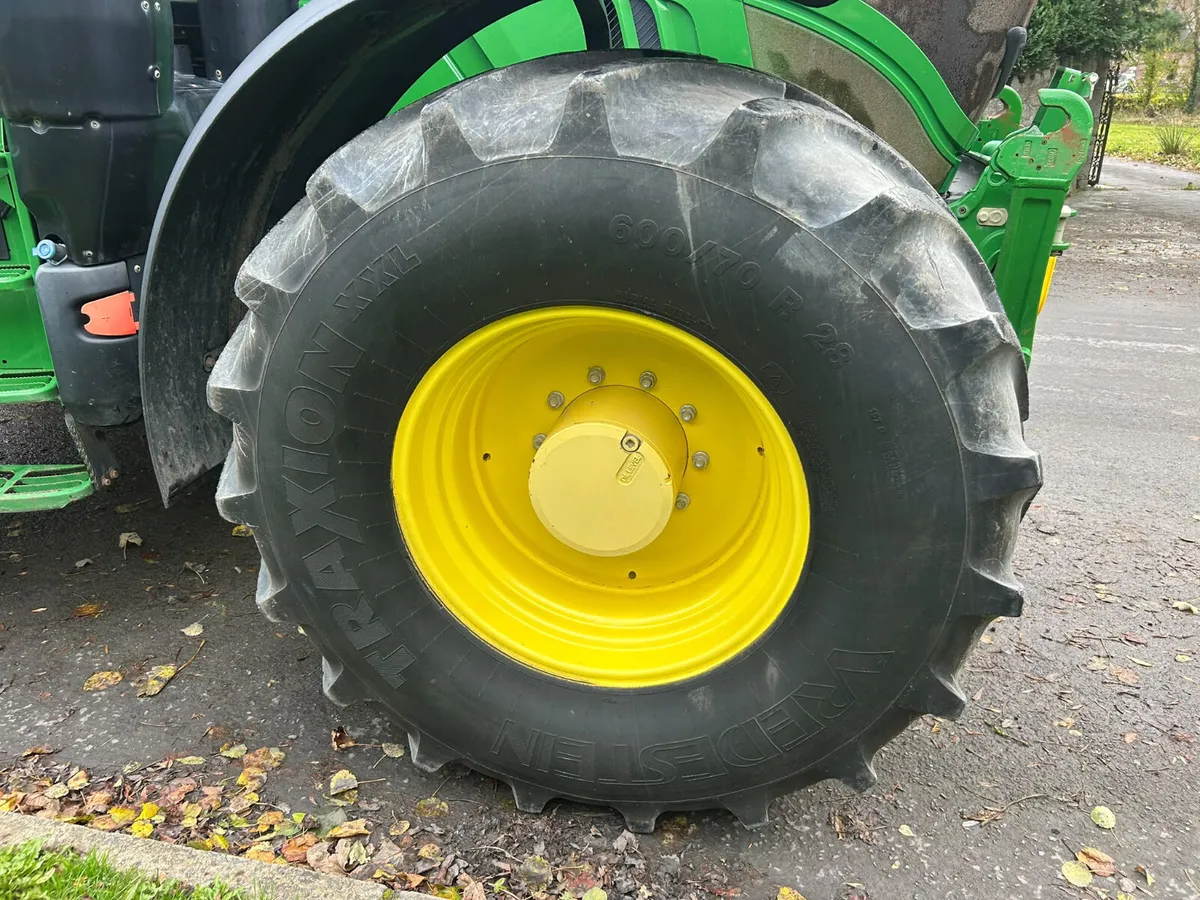 2021 John Deere 6215R - Command Pro - FL + PTO - Image 3