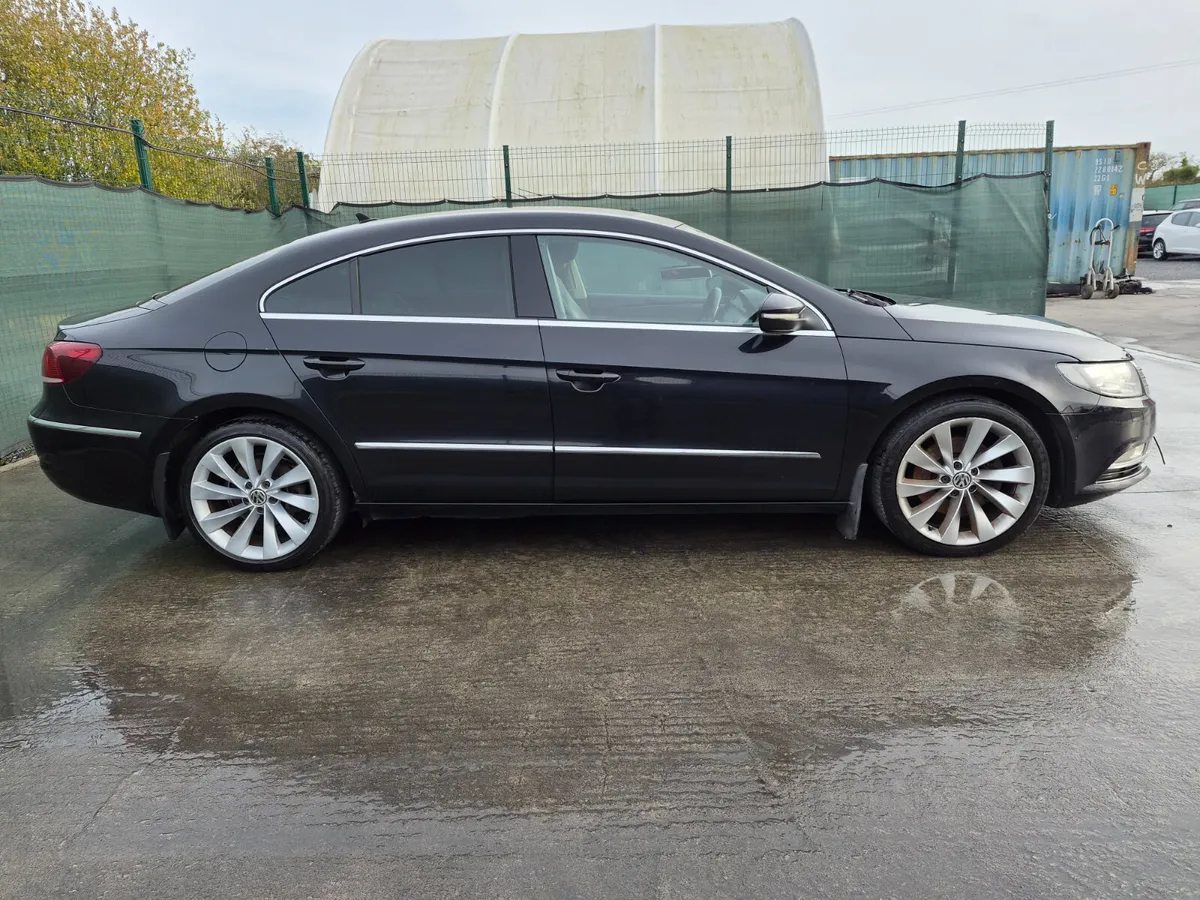 132 Volkswagen Passat cc  2.0 Tdi  Manual - Image 2