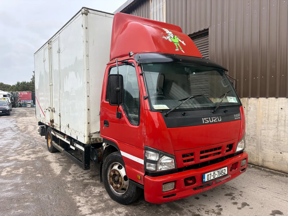 Isuzu Other 2007 Auto low mileage - Image 4