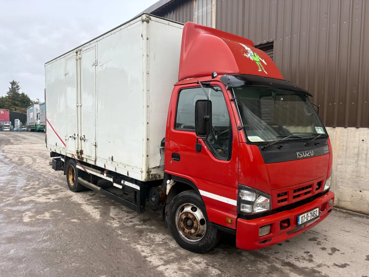 Isuzu Other 2007 Auto low mileage - Image 3