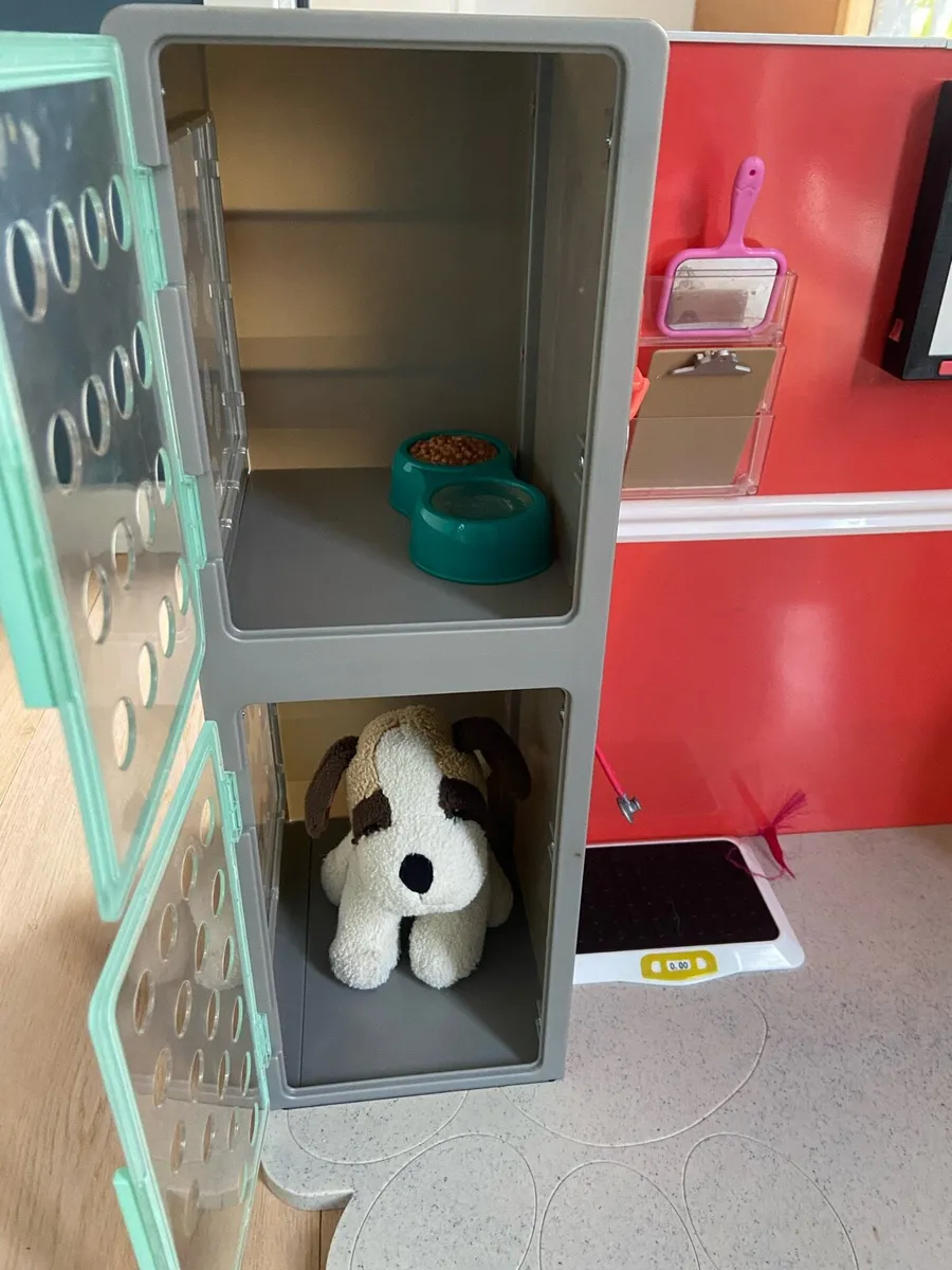 Our Generation Veterinary set - Image 2