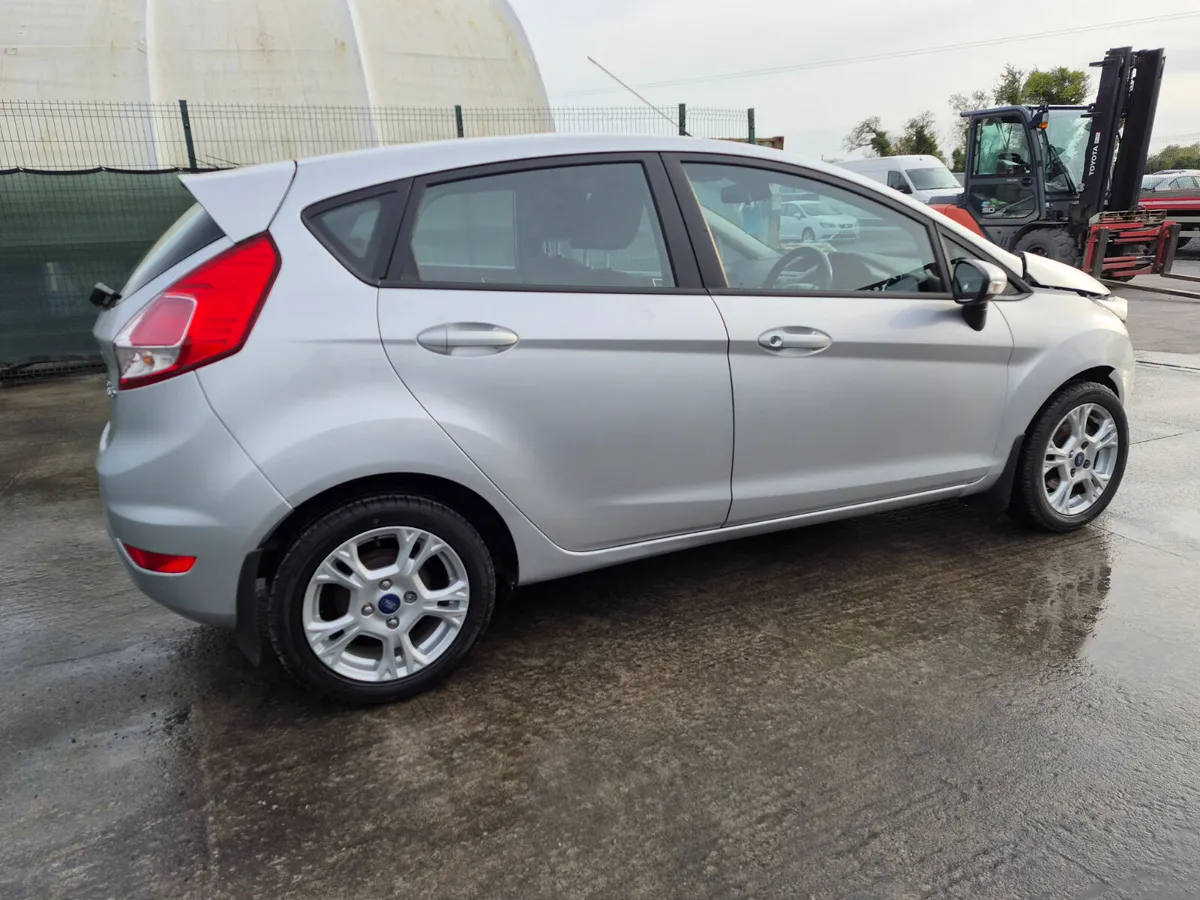 142 Ford Fiesta  1.5 Diesel - Image 3