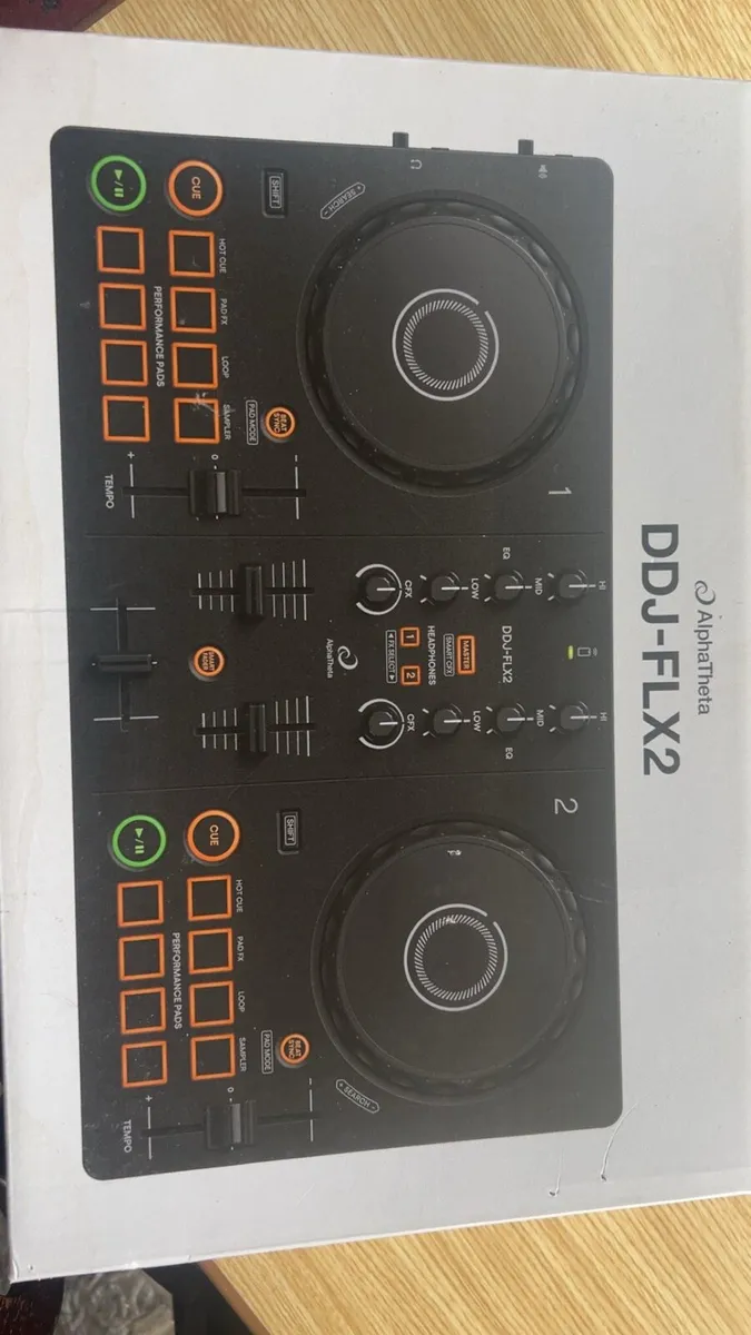 AlphaTheta DDJ-FLX2 - Image 1